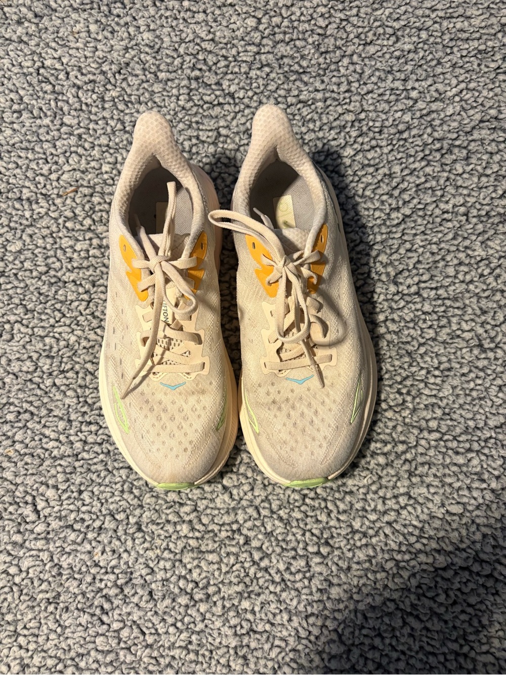 HOKA Women’s Size 7.5D Clifton 9 Sneakers in Good Condition!